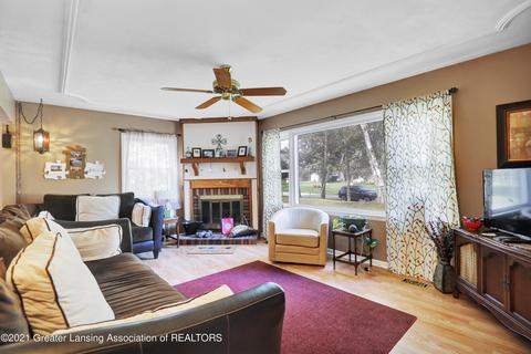 12738 Holly Ln, Dewitt, MI 48820 photo 5