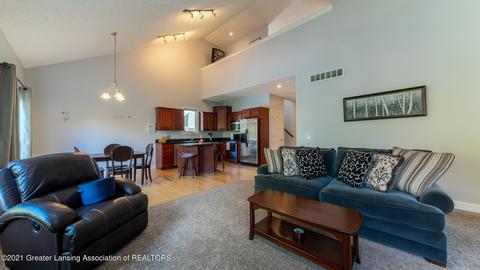 2075 Arbor Meadows Dr, Dewitt, MI 48820 photo 10