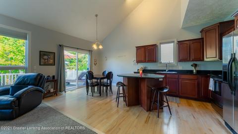 2075 Arbor Meadows Dr, Dewitt, MI 48820 photo 7
