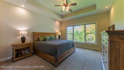 2075 Arbor Meadows Dr, Dewitt, MI 48820 photo 11