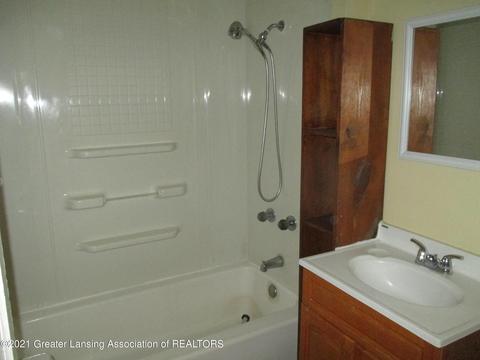1925 John St, Lansing, MI 48906 photo 6