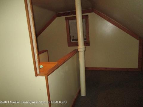 1925 John St, Lansing, MI 48906 photo 9