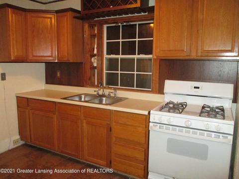 1925 John St, Lansing, MI 48906 photo 5