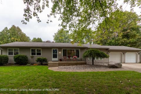 1632 W Herbison Rd, Dewitt, MI 48820 photo 1