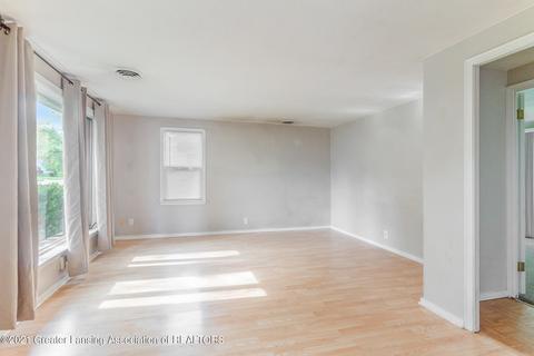 2908 Timber Dr, Lansing, MI 48917 photo 10