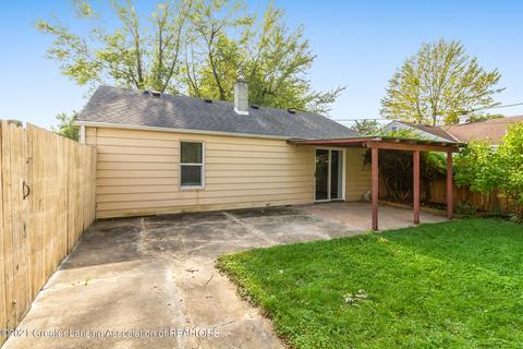 2908 Timber Dr, Lansing, MI 48917 photo 8