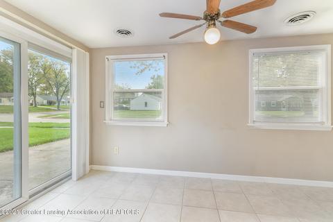 2908 Timber Dr, Lansing, MI 48917 photo 16