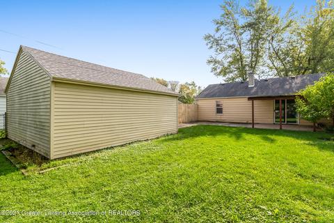 2908 Timber Dr, Lansing, MI 48917 photo 5