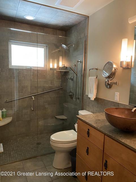 4543 Comanche Dr, Okemos, MI 48864 photo 38