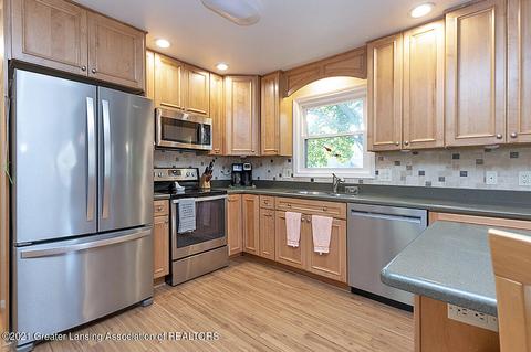 13134 Farm Ln, Dewitt, MI 48820 photo 10