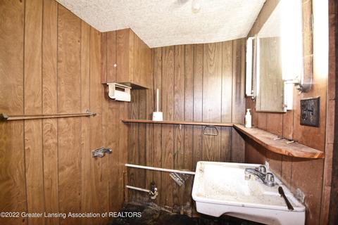 527 Pacific Ave, Lansing, MI 48910 photo 15