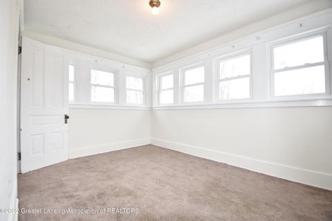 527 Pacific Ave, Lansing, MI 48910 photo 27