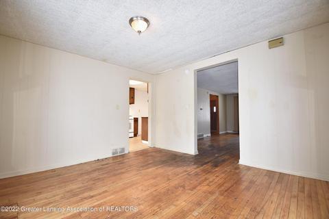 527 Pacific Ave, Lansing, MI 48910 photo 17