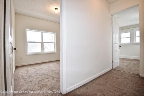 527 Pacific Ave, Lansing, MI 48910 photo 26