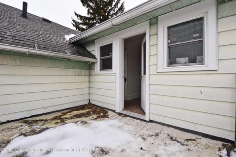 527 Pacific Ave, Lansing, MI 48910 photo 10