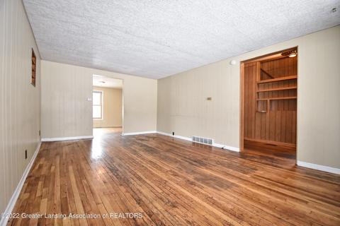 527 Pacific Ave, Lansing, MI 48910 photo 7