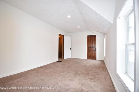 527 Pacific Ave, Lansing, MI 48910 photo 23