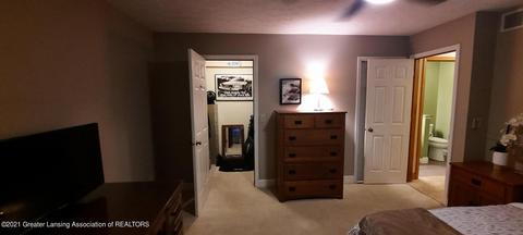 745 Creyts, Dimondale, MI 48821 photo 9