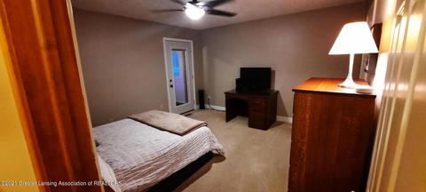 745 Creyts, Dimondale, MI 48821 photo 8