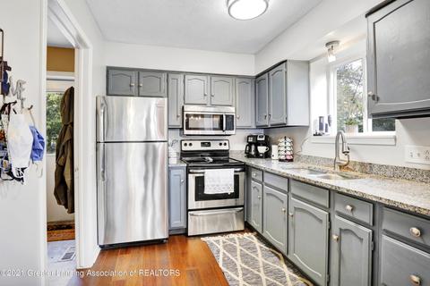 5925 Outer Dr, Bath, MI 48808 photo 10