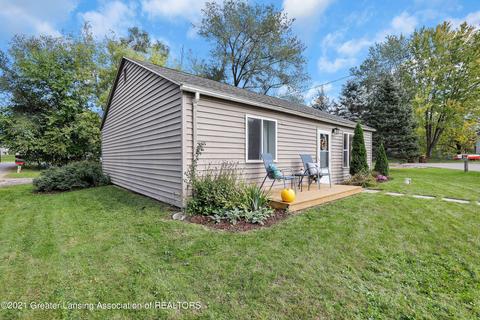 5925 Outer Dr, Bath, MI 48808 photo 3