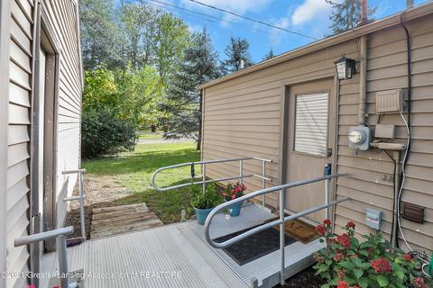 5925 Outer Dr, Bath, MI 48808 photo 17