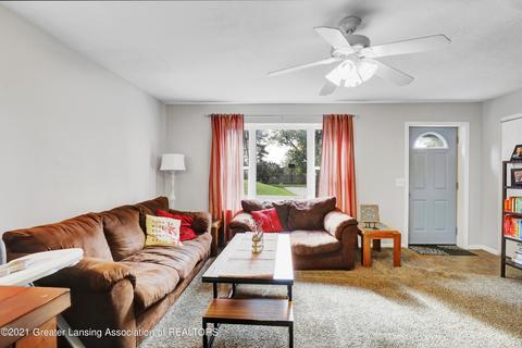 5925 Outer Dr, Bath, MI 48808 photo 4