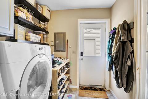 5925 Outer Dr, Bath, MI 48808 photo 18