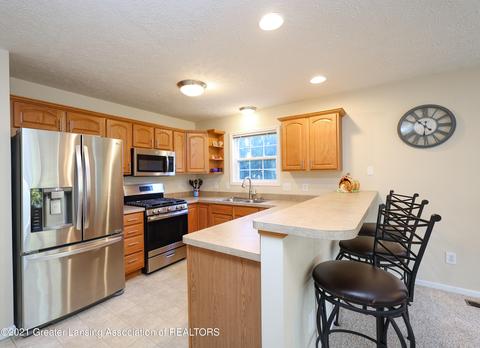 111 W Webb, Dewitt, MI 48820 photo 6