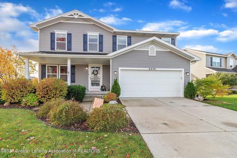 3075 Moccasin Dr, Dewitt, MI 48820 photo 1