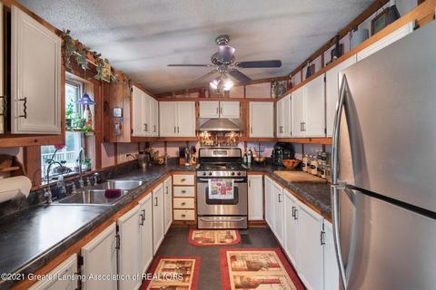 5875 E Price Rd, Saint Johns, MI 48879 photo 11