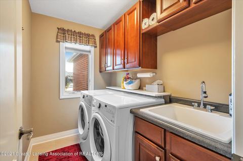 11704 Tara Ct, Dewitt, MI 48820 photo 17