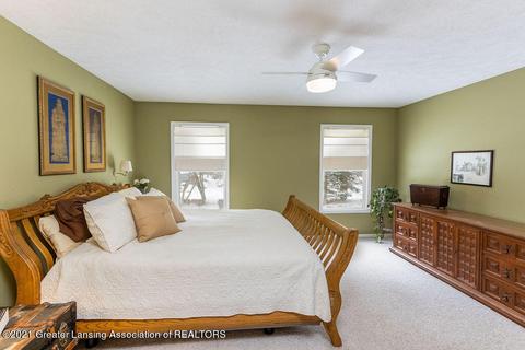 10153 Red Bud Dr, Haslett, MI 48840 photo 19