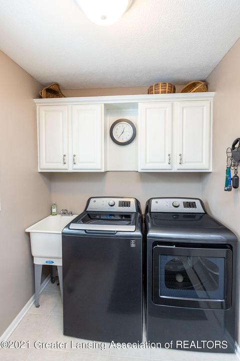 10153 Red Bud Dr, Haslett, MI 48840 photo 15