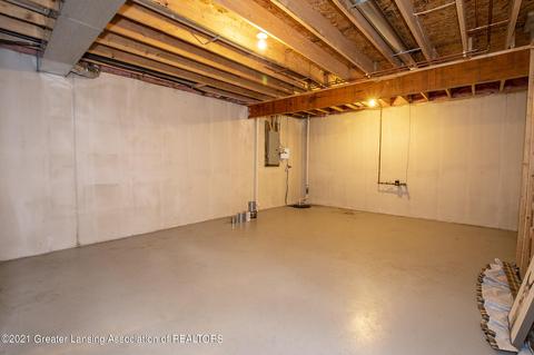 1730 N Crystal Cv, Haslett, MI 48840 photo 25