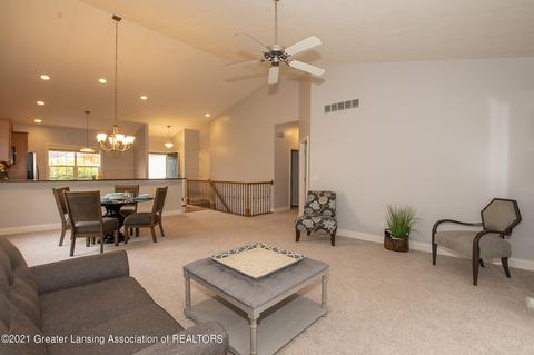 1730 N Crystal Cv, Haslett, MI 48840 photo 4