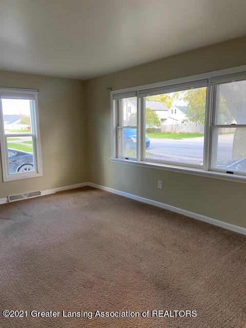 542 S Main St, Fowler, MI 48835 photo 17