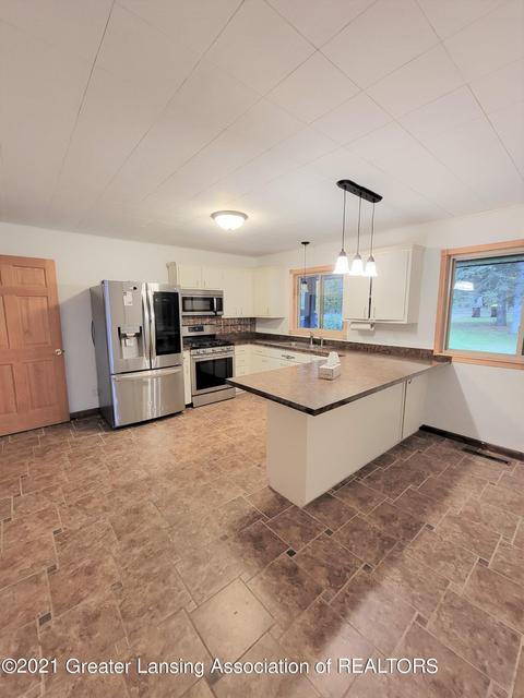 5937 Sleight Rd, Bath, MI 48808 photo 11