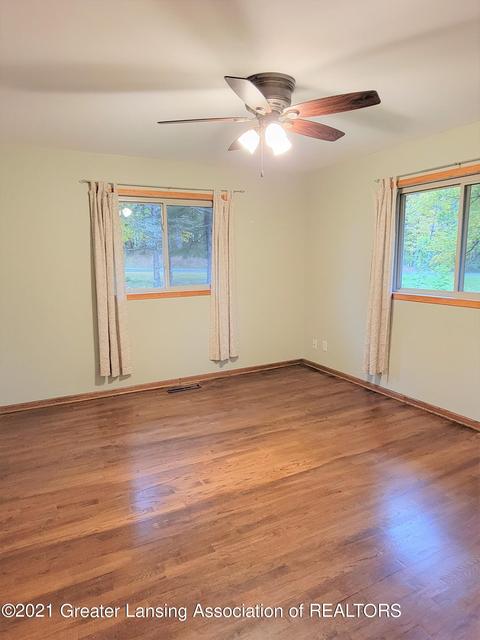 5937 Sleight Rd, Bath, MI 48808 photo 24