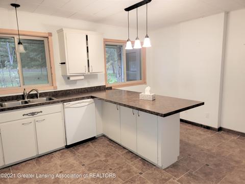 5937 Sleight Rd, Bath, MI 48808 photo 12