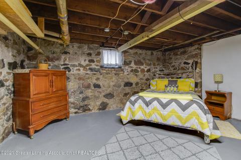 403 W Maple St, Mason, MI 48854 photo 32