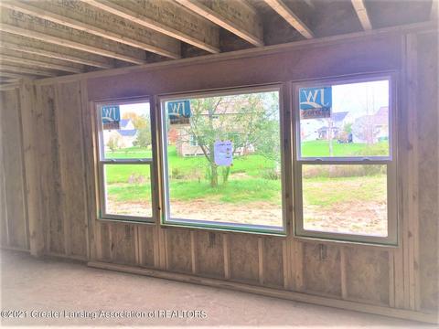 1617 Sanborn Dr, Dewitt, MI 48820 photo 6
