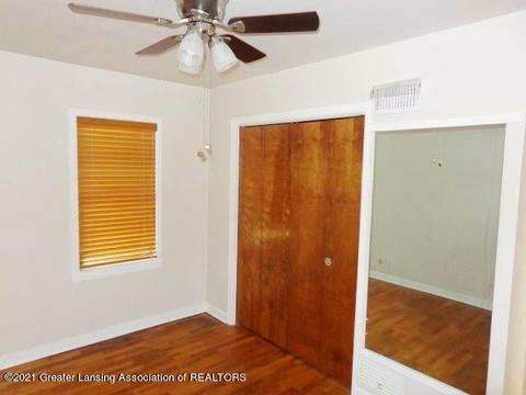 739 Fitting Ave, Lansing, MI 48917 photo 15
