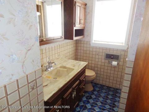 739 Fitting Ave, Lansing, MI 48917 photo 13