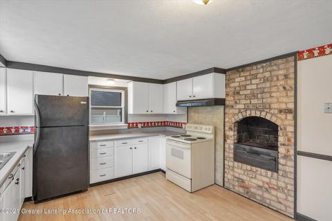 2399 Eifert Rd, Holt, MI 48842 photo 6