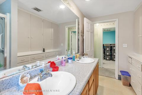 2399 Eifert Rd, Holt, MI 48842 photo 13