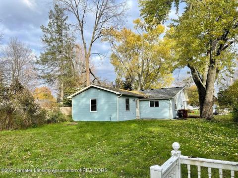 215 Wilson St, Dewitt, MI 48820 photo 16