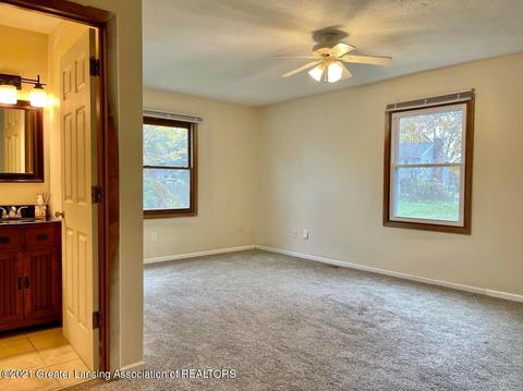 215 Wilson St, Dewitt, MI 48820 photo 12