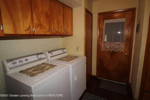 6860 W Howe Rd, Dewitt, MI 48820 photo 11