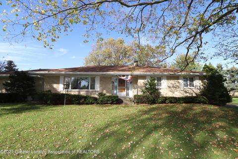 6860 W Howe Rd, Dewitt, MI 48820 photo 1